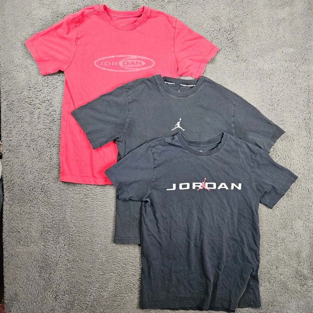 Jordan Mens Medium Graphic T-Shirt Bundle Set of 3 Red Black Gray Nike Jumpman